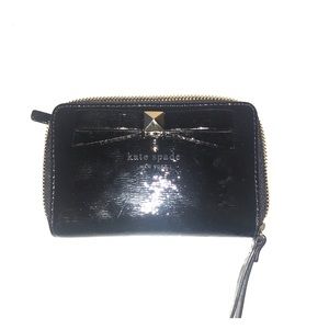KateSpade iPhone bow black patentleather wristlet